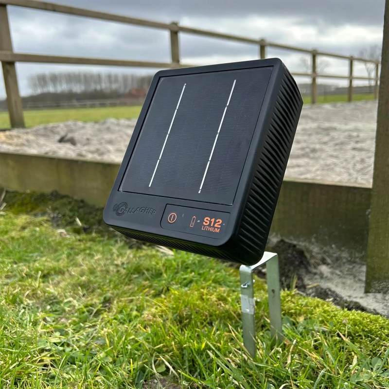 349015_3WEB.webp_800x800 Gallagher S12 Solar schrikdraadapparaat incl. Lithium batterij (3,2 V - 6 Ah) - Afbeelding 3