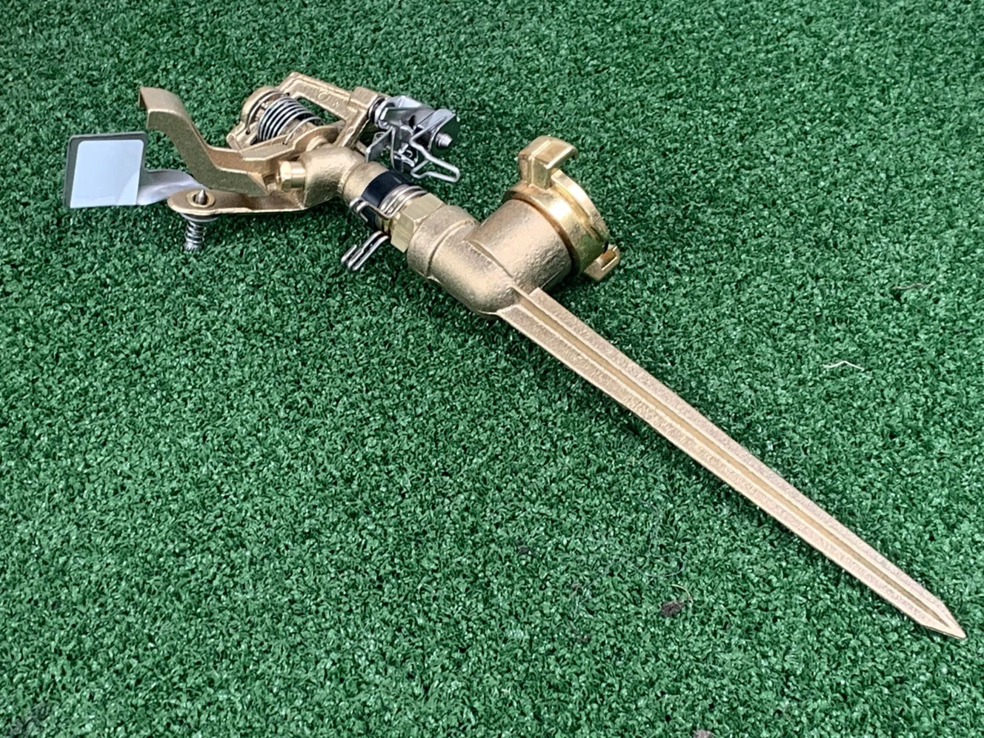 VYR PRO Naan Sectorsproeier op messing spike