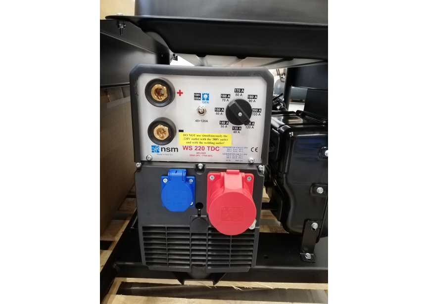 70162 Lasgenerator 230V / 380V Krachtstroom Honda 13pk Motor - Afbeelding 2