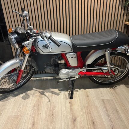 Honda Benly 50s Rood / Zilver
