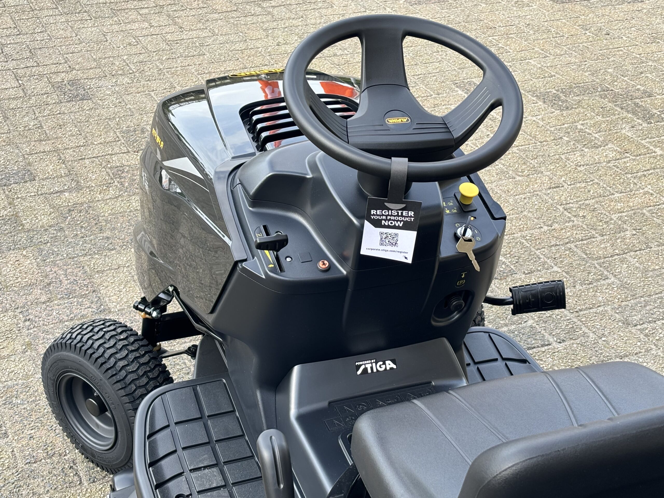 IMG_0732 Alpina Black Edition zitmaaier met opvang handgeschakeld - Afbeelding 15