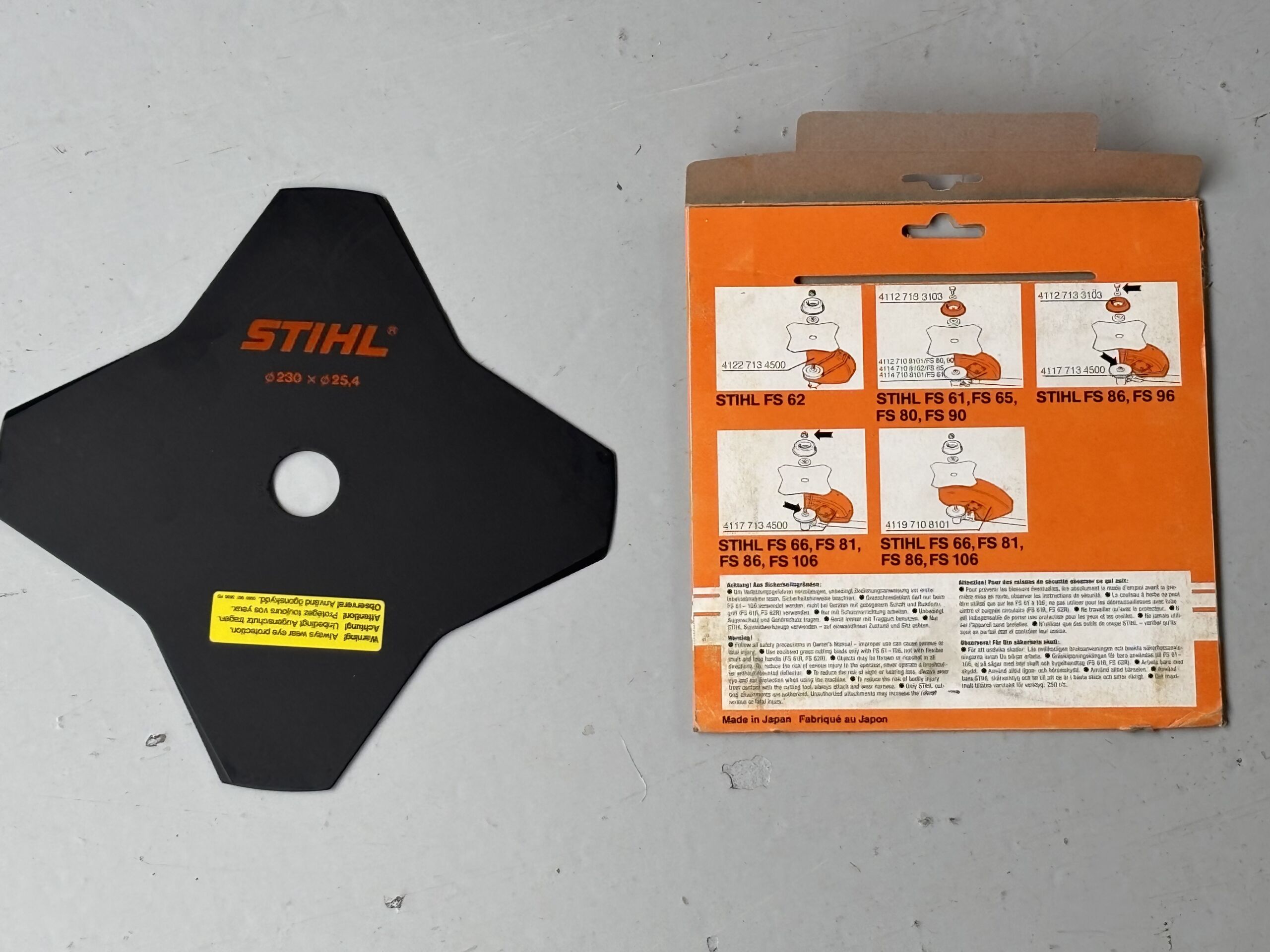 IMG_5197 New old Stock bosmaaier Stihl mes 4-tands - Afbeelding 1