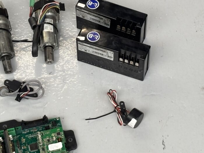 Gebruikte Ambrogio L30 evo robotmaaier onderdelen set - Afbeelding 4