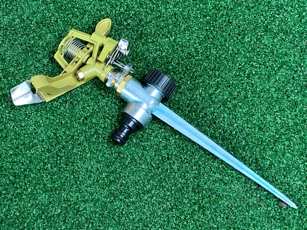 Naan Sectorsproeier op spike Hobby met Gardena aansluiting