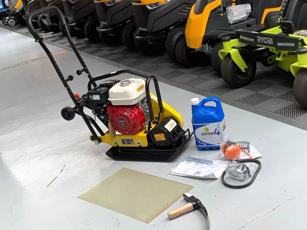 trilplaat kit2 Trilplaat met Honda motor set startklaar - Afbeelding 1